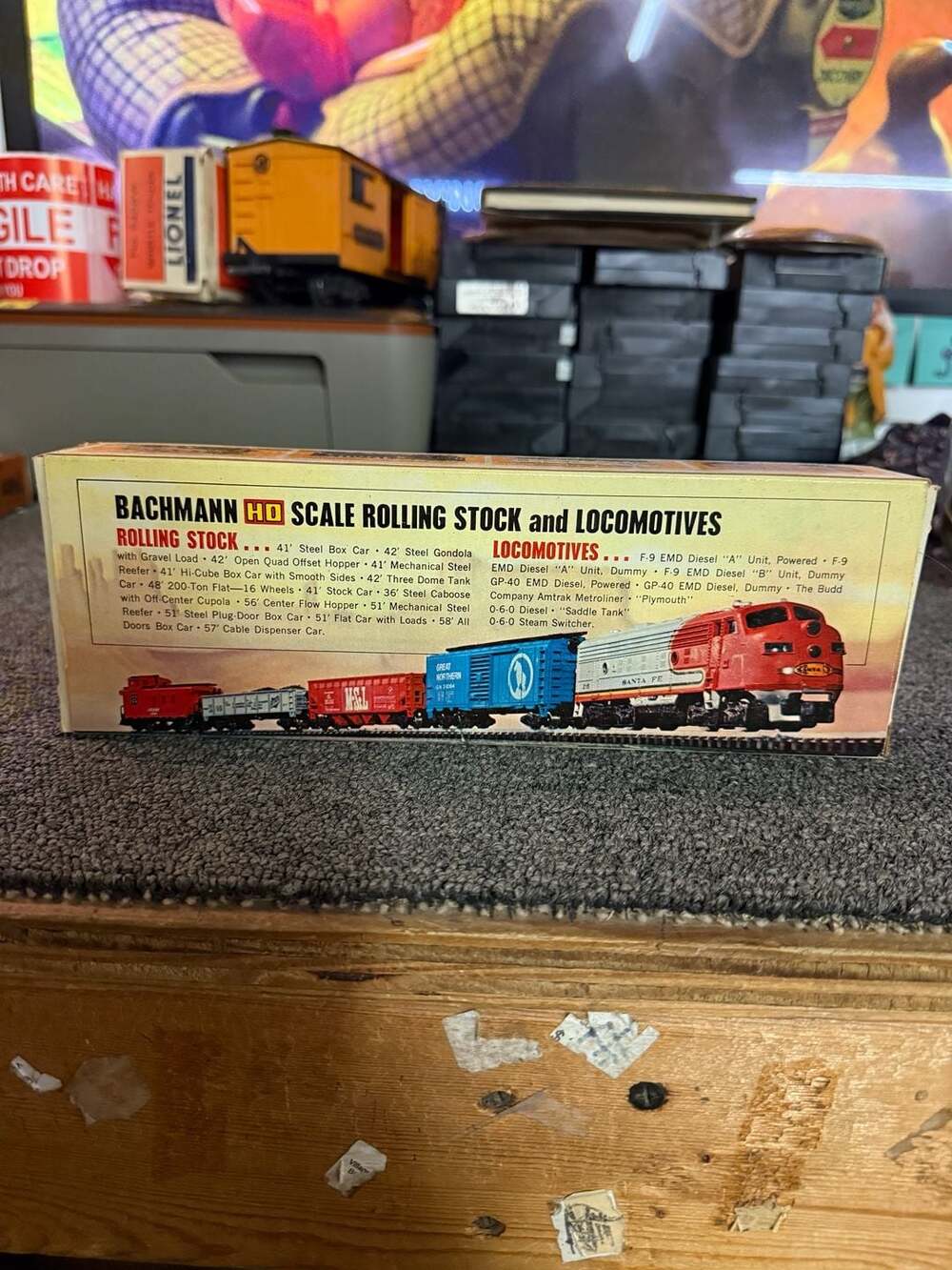 Bachmann HO Scale 0620 U36B Diesel Locomotive Spirit of '76 Seaboard Coast Line - Picture 2 of 3